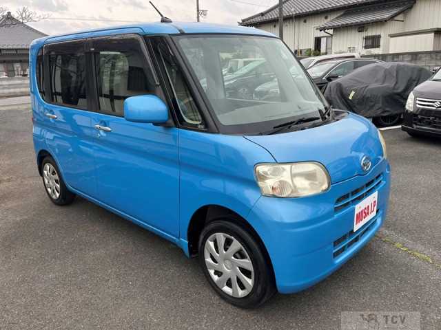 2012 Daihatsu Tanto