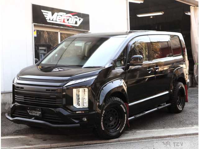 2019 Mitsubishi Delica D5