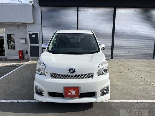 2012 Toyota Voxy