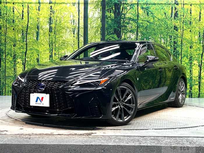 2021 Lexus IS