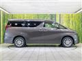2019 Toyota Alphard Hybrid