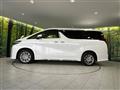 2022 Toyota Alphard Hybrid
