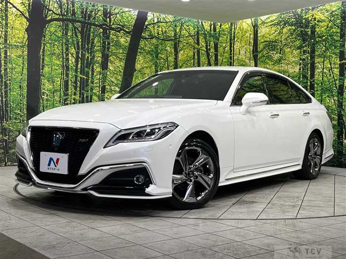 2020 Toyota Crown Hybrid