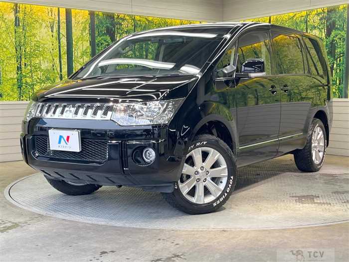 2015 Mitsubishi Delica D5