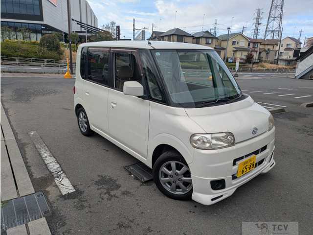 2004 Daihatsu Tanto