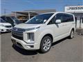 2019 Mitsubishi Delica D5