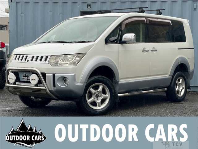 2009 Mitsubishi Delica D5