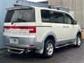 2009 Mitsubishi Delica D5