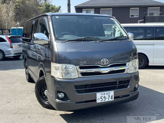 2010 Toyota Hiace Van