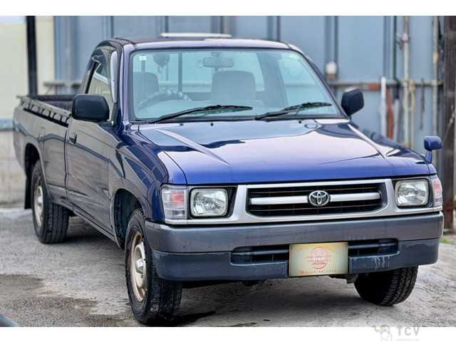 2003 Toyota Hilux