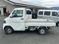 2003 Mitsubishi Minicab Truck