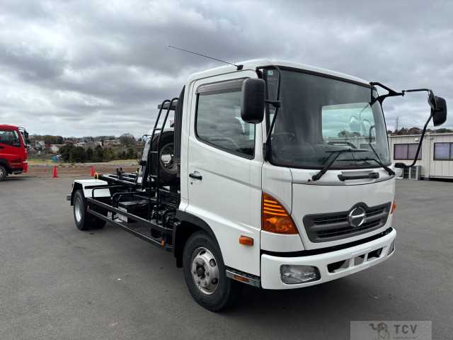 2010 Hino Hino Others