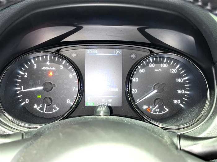 Nissan X-Trail 2021 — миниатюра 3