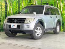 2006 Mitsubishi Pajero