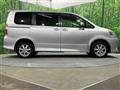 2009 Toyota Noah