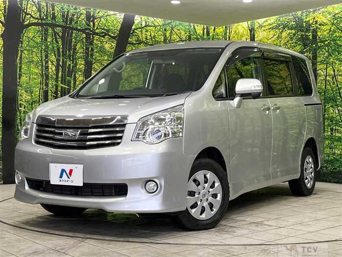 2012 Toyota Noah