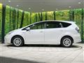 2013 Toyota PRIUS α
