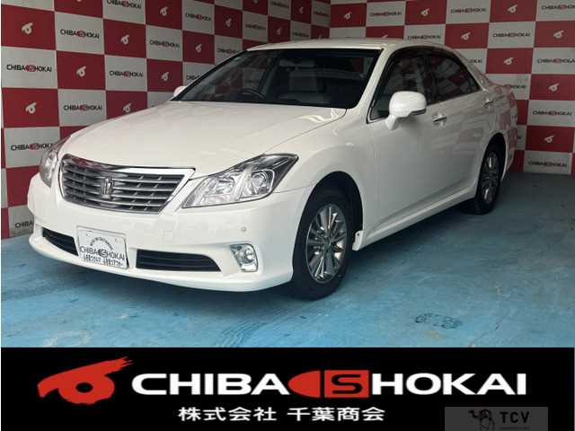 2013 Toyota Crown