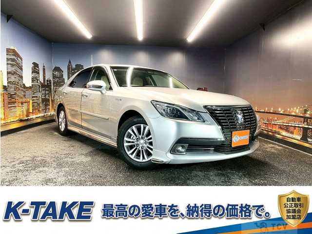 2013 Toyota Crown