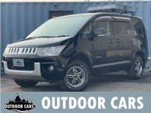 2011 Mitsubishi Delica D5