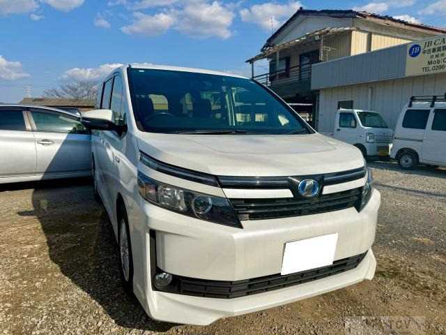 2017 Toyota Voxy