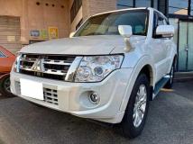 2013 Mitsubishi Pajero