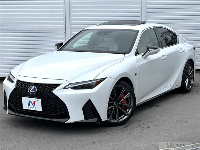 2021 Lexus IS