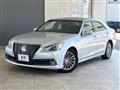 2013 Toyota Crown Hybrid