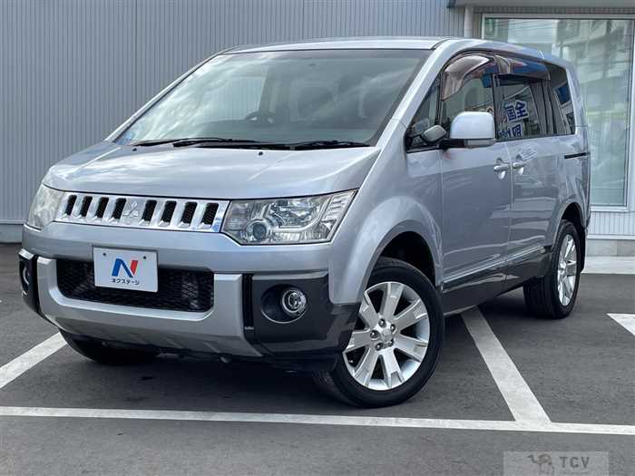 2013 Mitsubishi Delica D5