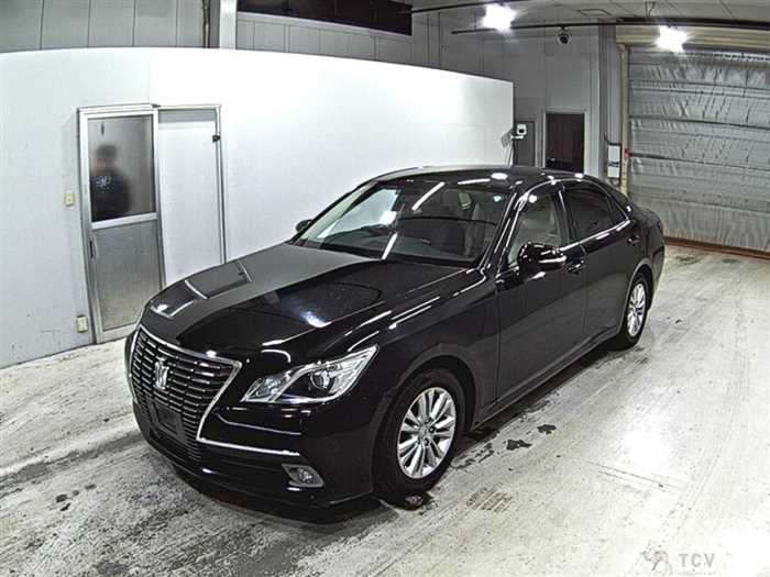 2013 Toyota Crown