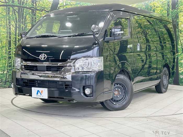 2022 Toyota Hiace Van