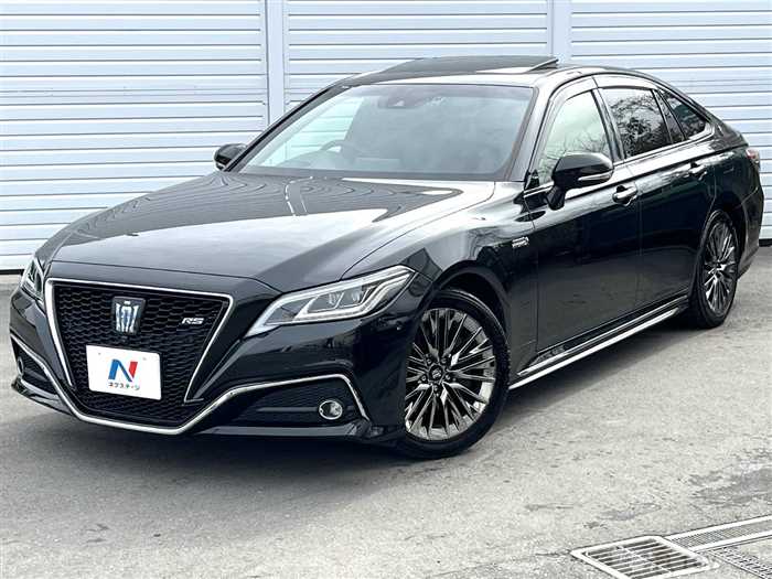 2019 Toyota Crown Hybrid