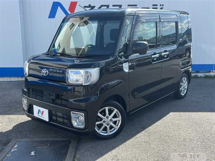 2017 Toyota PIXIS MEGA