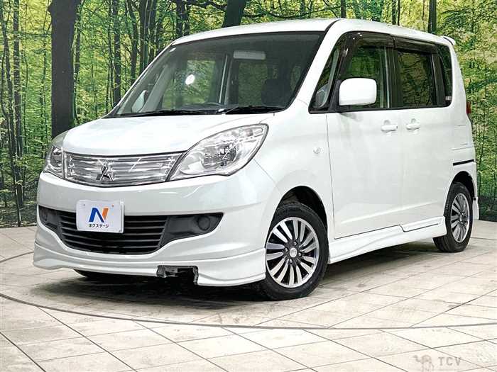 2011 Mitsubishi Delica D2