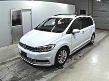2017 Volkswagen Golf Touran