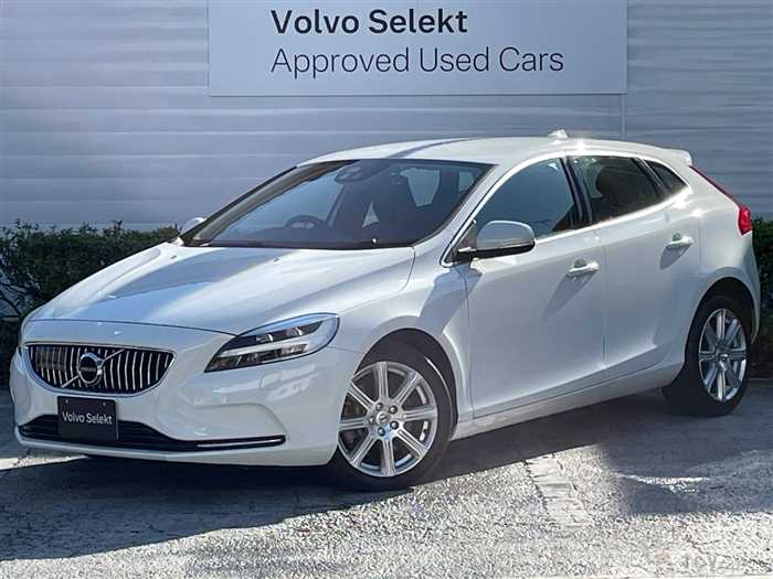 2017 Volvo V40
