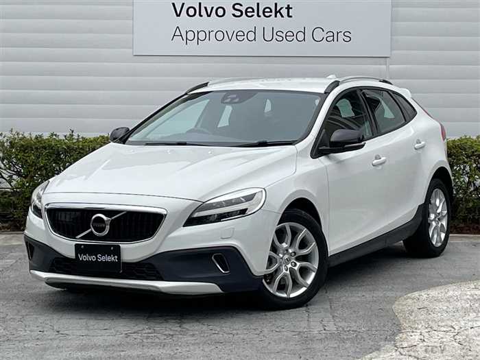 2017 Volvo V40