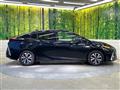 2017 Toyota Prius PHV