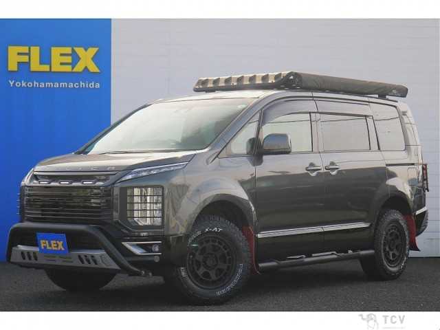 2019 Mitsubishi Delica D5