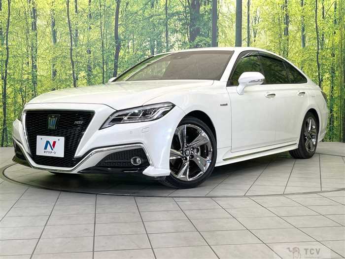 2018 Toyota Crown Hybrid