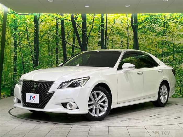 2013 Toyota Crown