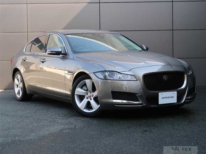 2017 Jaguar XF