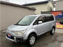 2009 Mitsubishi Delica D5