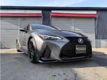 2021 Lexus IS