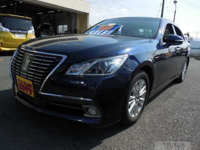 2013 Toyota Crown