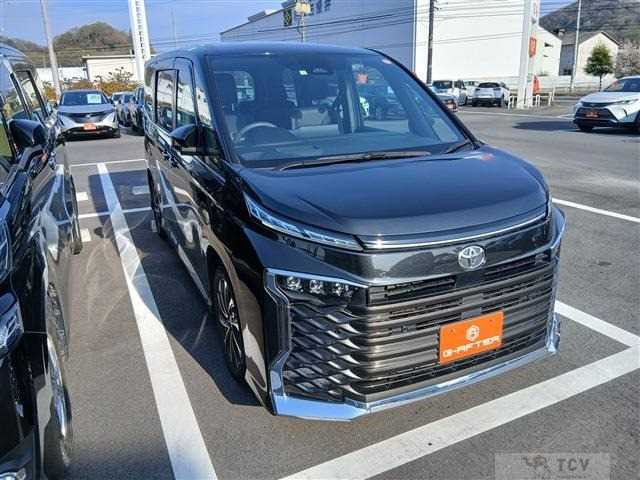 2023 Toyota Voxy
