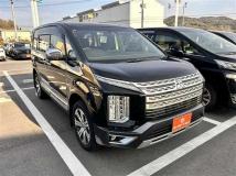 2019 Mitsubishi Delica D5