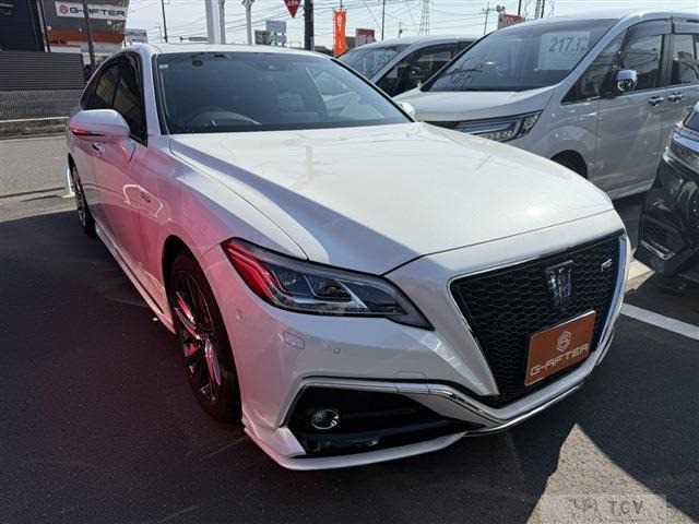 2018 Toyota Crown