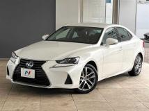 2017 Lexus IS