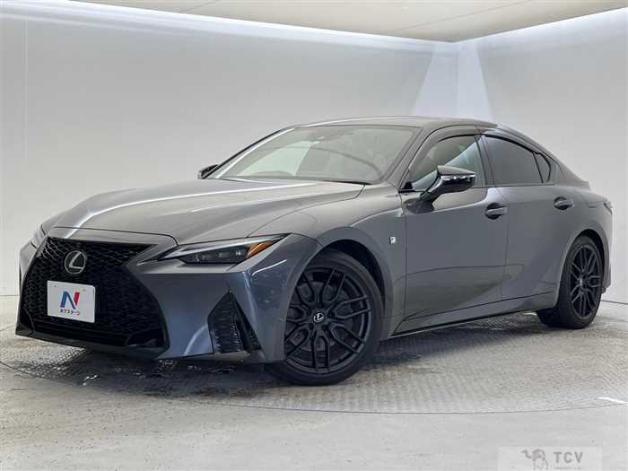2023 Lexus IS